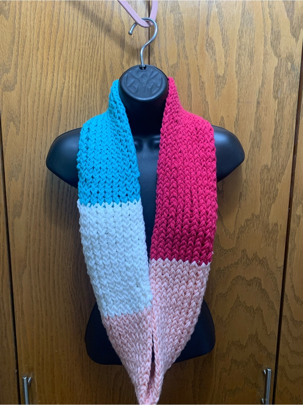 Handmade Color Block Chunky Knit Infinity Scarf Pink Turquoise White